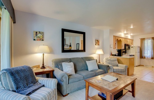 Fish Creek Condo | 'Door County Getaway' - Walk to State Park!