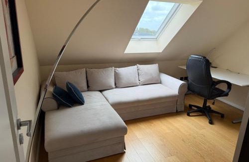 Stelle House | Doppelhaushälfte 125m2 3 Zimmer 2 Badezimmer Küche 5 Schlafplätze nähe Hamburg
