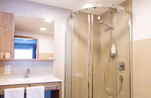 Plangeross Apartment | Doppelzimmer - Pension Anna