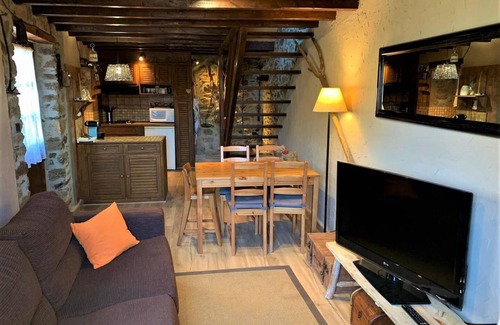 Dorres House | DORRES I - Two Bedroom House, Sleeps 4