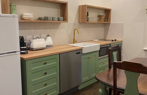 Oakbank Cottage | Dorset Cottage Oakbank, in the heart of the Adelaide Hills wine region.
