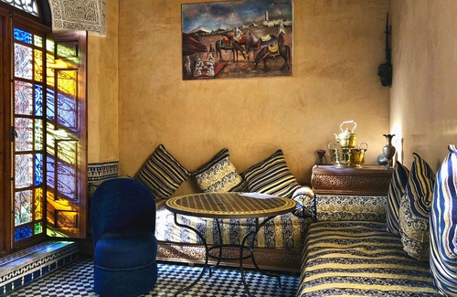 Ain Azlitan Bed & Breakfast | Double Bed Room at Riad Layalina: Pool, 360° View & Free Secure Parking at Foot