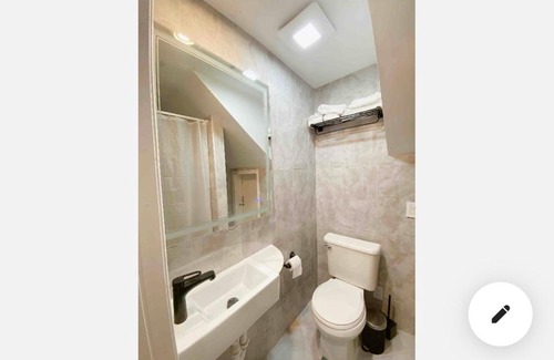 Ontario House | Double beds with private entrance garage parking