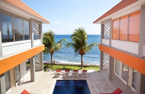 Bondalem Apartment | Double Room beachfront 11-bedroom compound