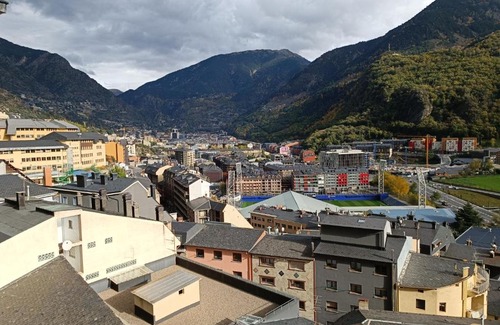 Andorra la Vella House | Double room, city view Andorra la vella