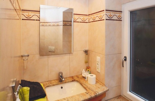 Mainz-Bingen House | Double room for single use - Gästehaus am Römerberg 2