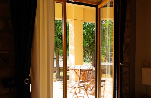 Kato Diminio House | Double Room - Hostel Elisson