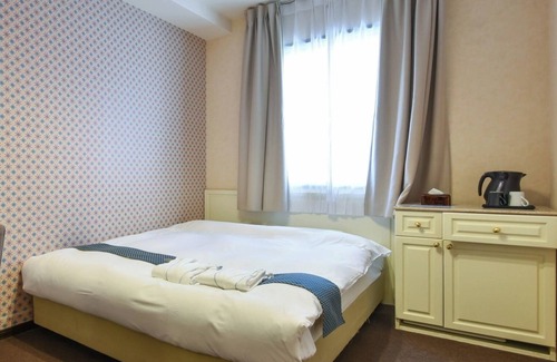 Nishishinsaibashi Hotel | Double room Nonsmoking | For consecutive ni/Osaka Ōsaka