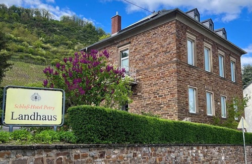 Karden House | Double Room Shower/WC/Country House - Schloss-Hotel Petry