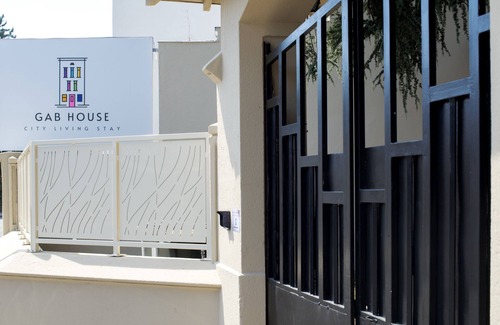 Bron House | Double room-Superior-Ensuite with Shower-Garden view