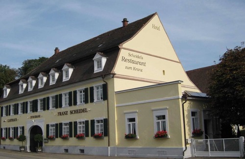 Kenzingen Apartment | Double room with shower/WC - Scheidels Restaurant zum Kranz-Hotel