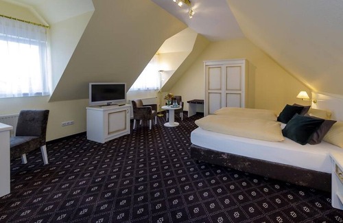 Heldenbergen Apartment | Double room with shower and WC