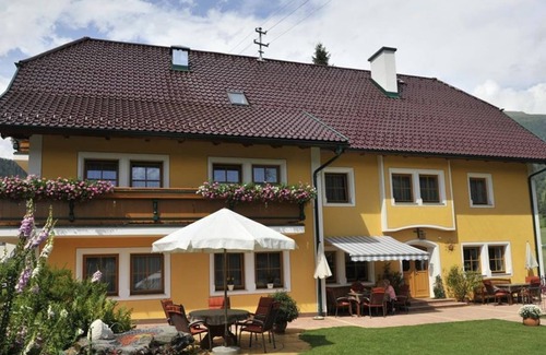 Lessach Apartment | Double room with shower, WC no. 2/4/6 - Macheiner, guest house - vacation apartment