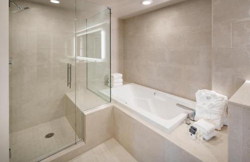 Greenwood Village Hotel | DoubleTree by Hilton Denver Tech