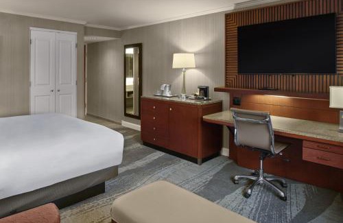 Fairlawn Hotel | DoubleTree by Hilton Akron Fairlawn
