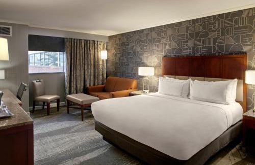 Fairlawn Hotel | DoubleTree by Hilton Akron Fairlawn