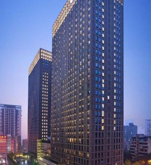 Jiang Bei Hotel | DoubleTree by Hilton Chongqing - Guanyinqiao railway station