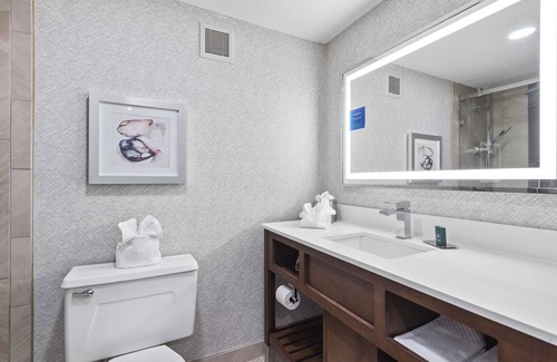 Columbus Hotel | DoubleTree by Hilton Columbus