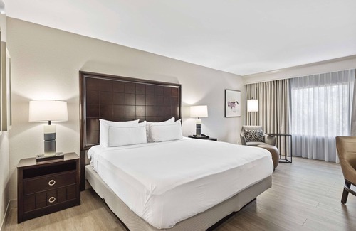 Columbus Hotel | DoubleTree by Hilton Columbus