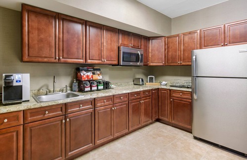 Downtown Wilmington Hotel | DoubleTree by Hilton Downtown Wilmington - Legal District