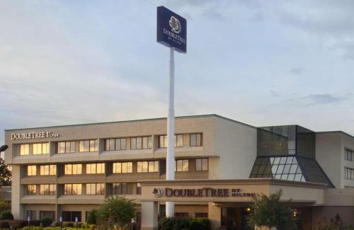Cape Fear Hotel | DoubleTree by Hilton Fayetteville