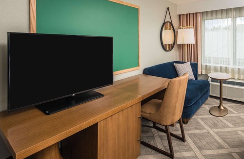 Gainesville Hotel | DoubleTree by Hilton Gainesville
