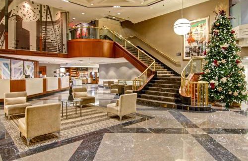 Bay Street Corridor Hotel | DoubleTree by Hilton Toronto Downtown