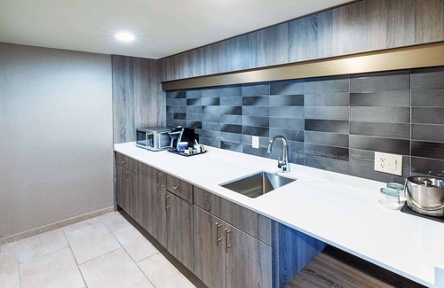 Downtown Tulsa Hotel | DoubleTree by Hilton Tulsa Downtown