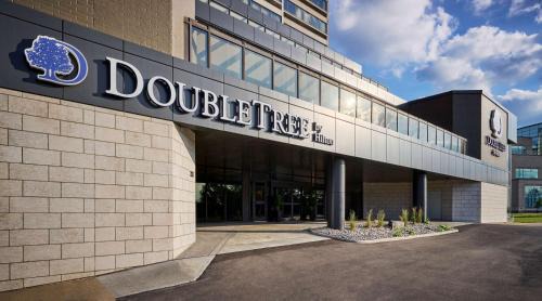 Windsor Hotel | DoubleTree by Hilton Windsor, ON
