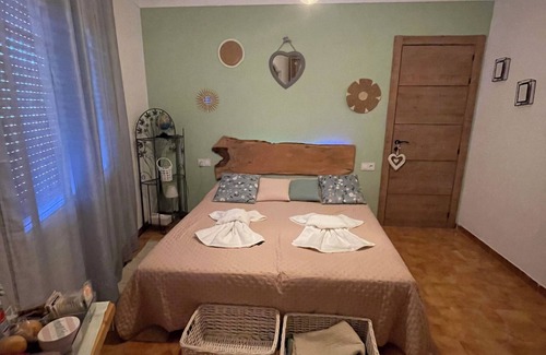 Darnius Bed & Breakfast | Douce Pose