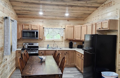 Tylersburg Cabin | Douglas Fir Cabin in the Woods