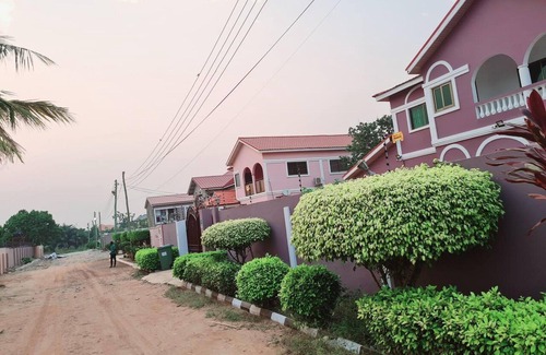 Adenta Apartment | Douglas Luxury Apartments-wow Luxury 1bed Apartmnt