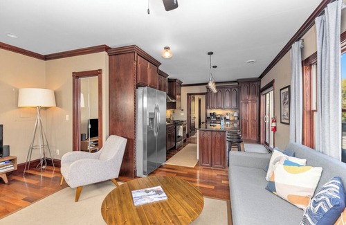 Douglas Condo | Douglas Retreat - Two bedroom condo with High-Speed WIFI, AC, Washer/Dryer.