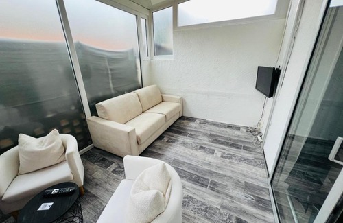La Gare Apartment | Doux Pavillon - "La Canopée"- 8min à pied de la gare - Terrasse
