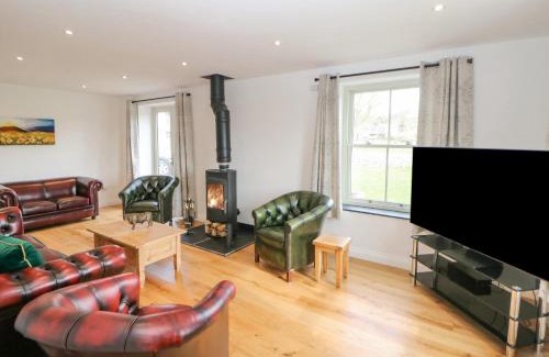 Hartington House | Dove Meadows House