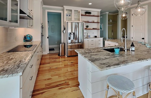 Isla Del Sol House | Down by the Bay | Canal Front + Community Pool
