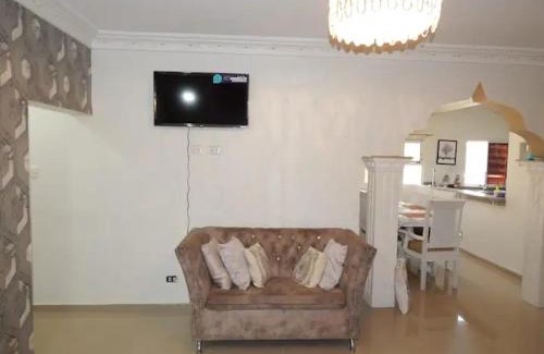Bani Apartment | Down Town Beautiful Apartament