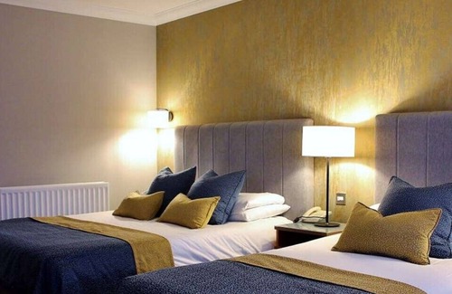 Downings Hotel | Downings Bay Hotel