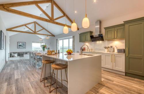 Compton House | Downs