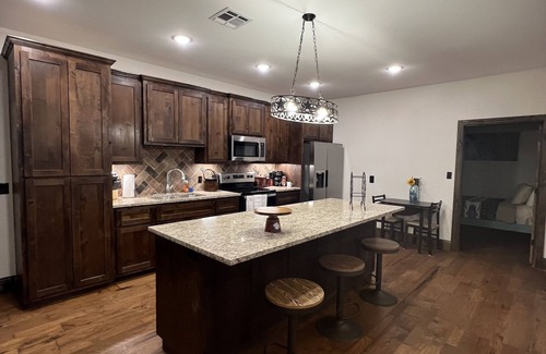 Vernon Apartment | Downtown apartment in Vernon!