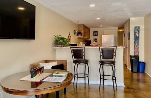 East End - Valley Street House | Downtown Asheville Hideaway