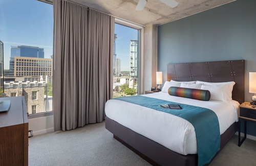 Civic District Resort | Downtown Austin Resort 1bdr