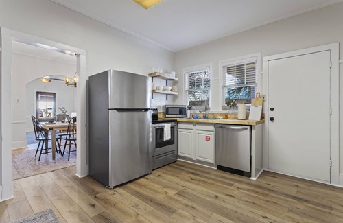 Biloxi House | Downtown Biloxi home walkable to the Beach and Casinos!