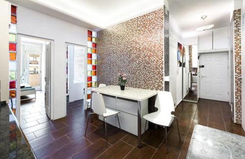 Kelenfold Hotel | Downtown Buda Homes Relax