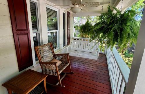 Cary House | Downtown Cary 1930s Bungalow - Great walkability