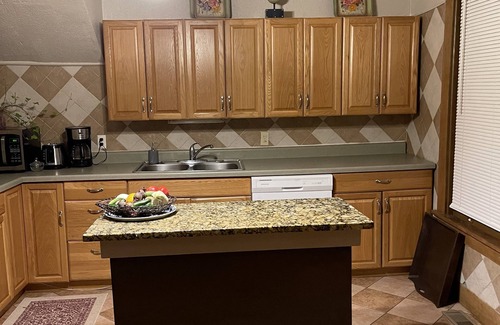 Sherman Hill Apartment | Downtown Des Moines