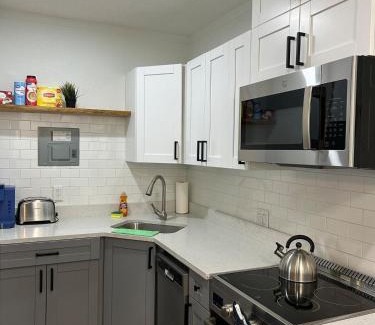 Historic Uptown Apartment | Downtown Hideaway 1-Bedroom Bungalow