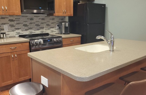 Lexington Apartment | Downtown Lexington Private Apt!