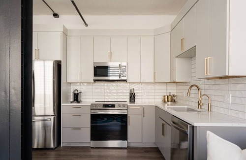 Downtown Lincoln Condo | Downtown Lincoln Condo - Walk to Haymarket & UNL