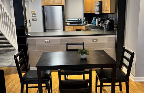 Downtown Syracuse Condo | Downtown: Lovely 2-BD Condo with 1Free Garage Parking Space under Building